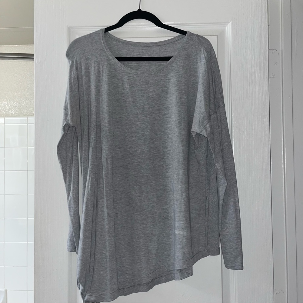 Lululemon tie-knot soft top